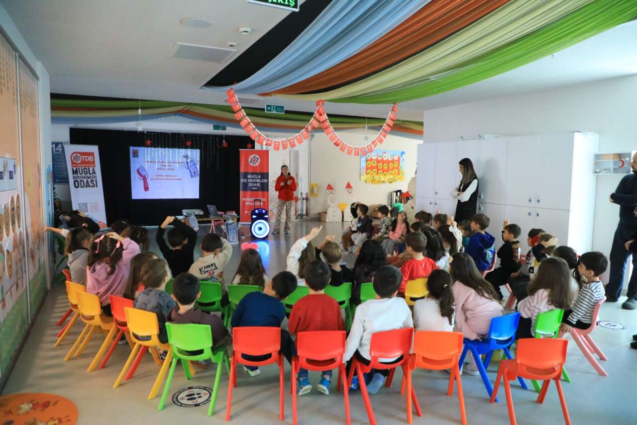 Miniklere Ağız ve Diş Sağlığı Eğitimi 3